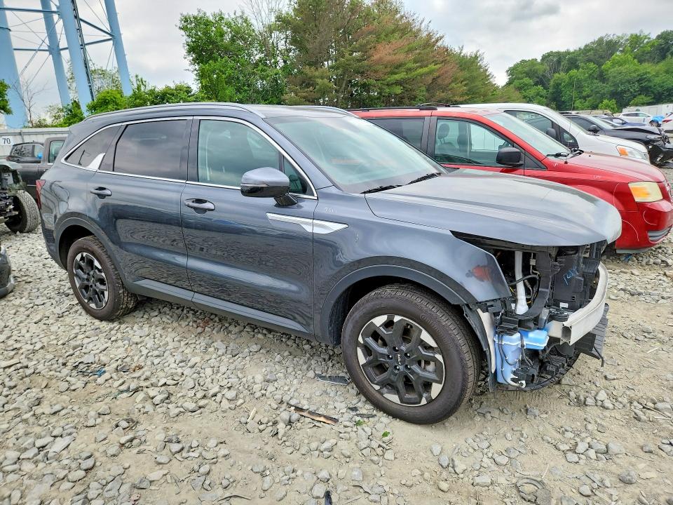 Photo 4 from auction – 2024 KIA SORENTO with VIN 5XYRLDJC5RG296784