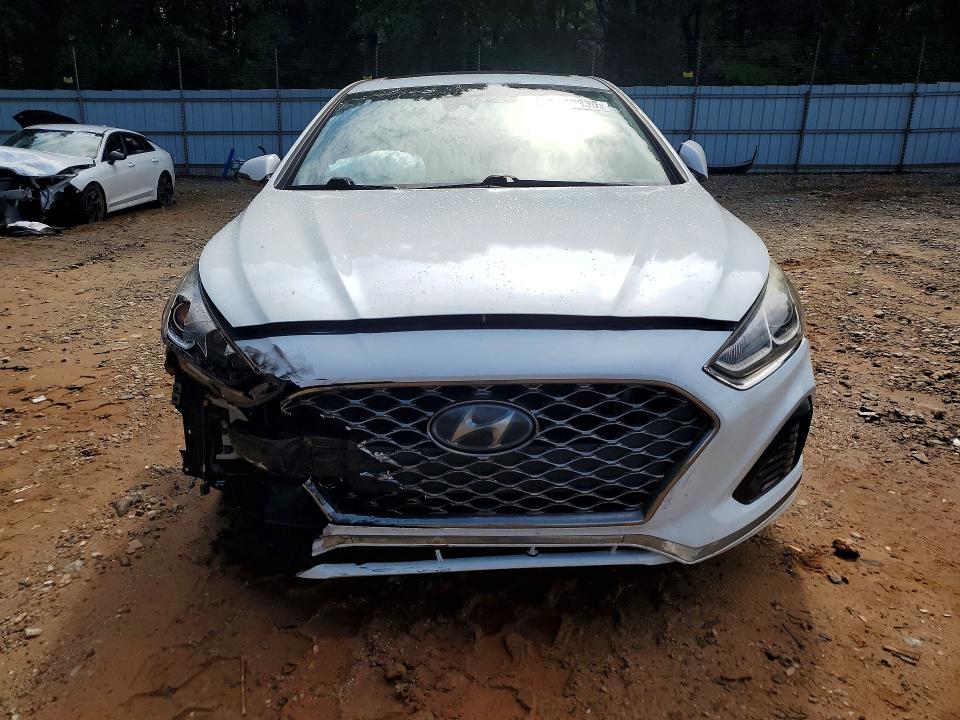 Photo 5 from auction – 2019 HYUNDAI SONATA with VIN 5NPE34AF0KH774536