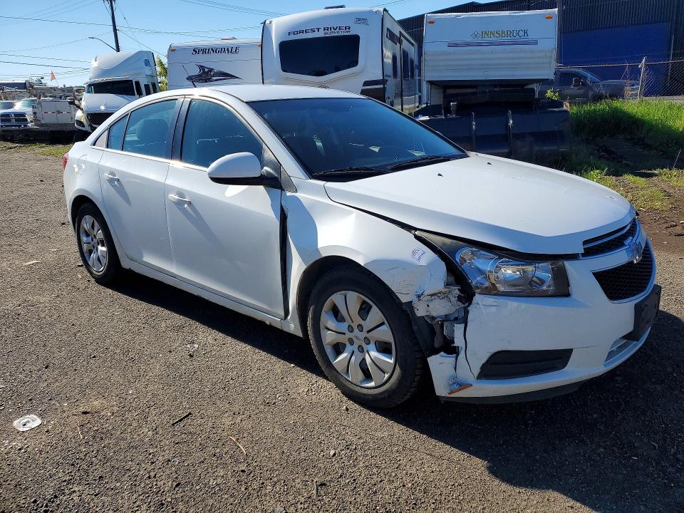 Photo 4 from auction – 2014 CHEVROLET CRUZE with VIN 1G1PC5SB5E7395835