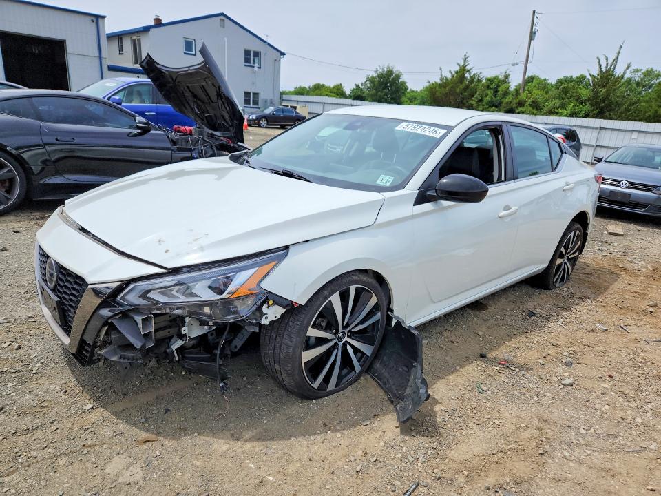 NISSAN ALTIMA 2022 with VIN 1N4BL4CW5NN379469 - Photo from auction