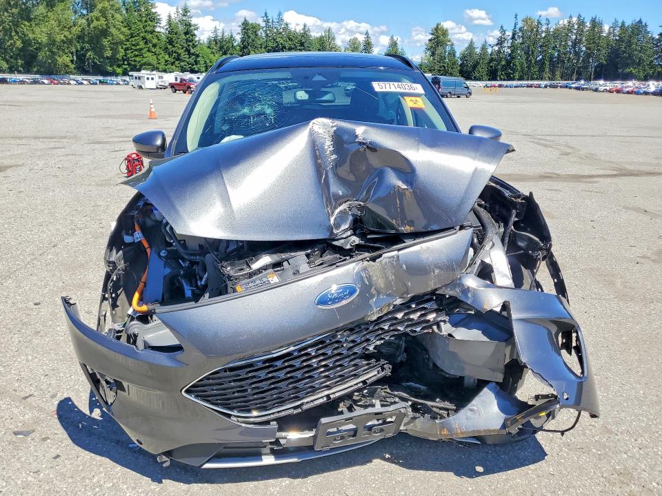 Photo 5 from auction – 2020 FORD ESCAPE with VIN 1FMCU0DZ2LUA57383