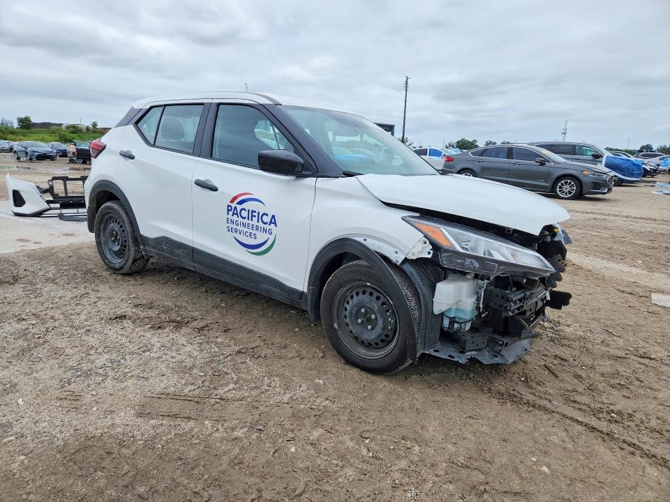 Photo 4 from auction – 2025 NISSAN KICKS PLAY with VIN 3N1CP5BV8SL477802
