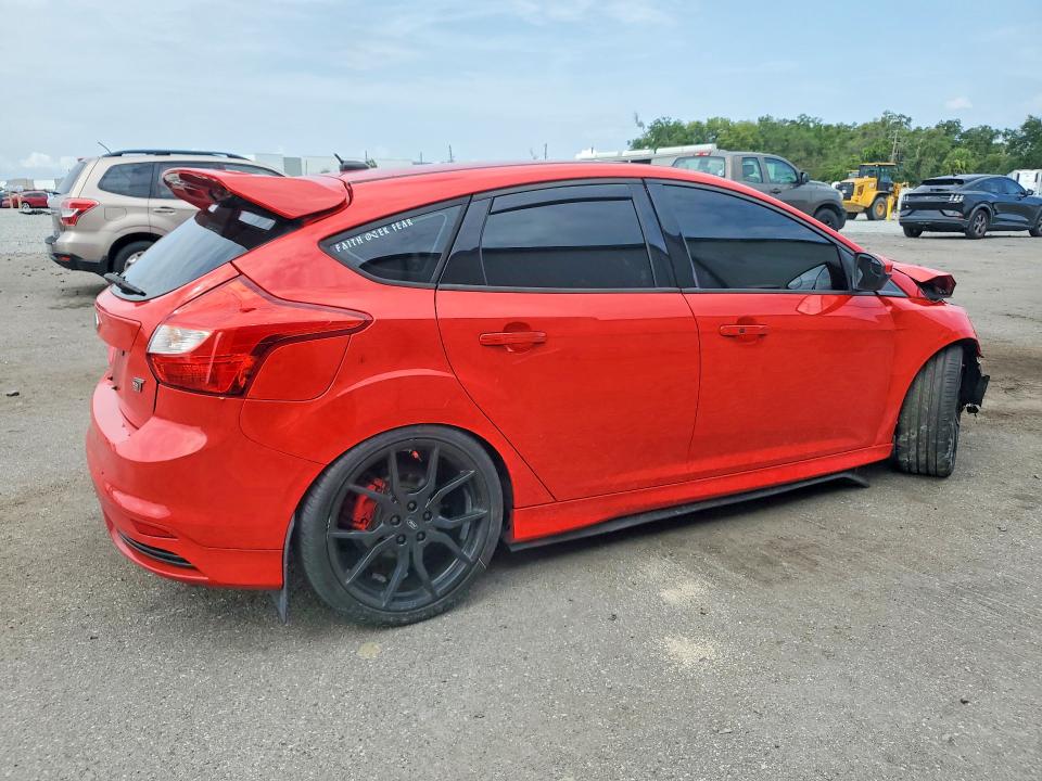 Photo 3 from auction – 2013 FORD FOCUS with VIN 1FADP3L93DL211387
