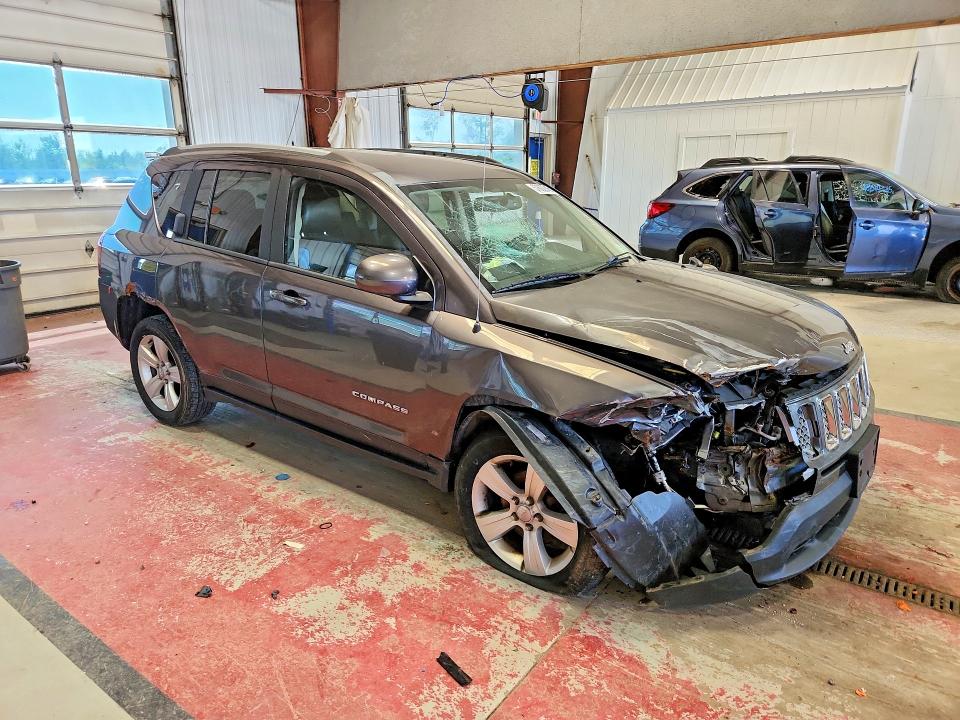 Photo 4 from auction – 2016 JEEP COMPASS with VIN 1C4NJDEB0GD558826
