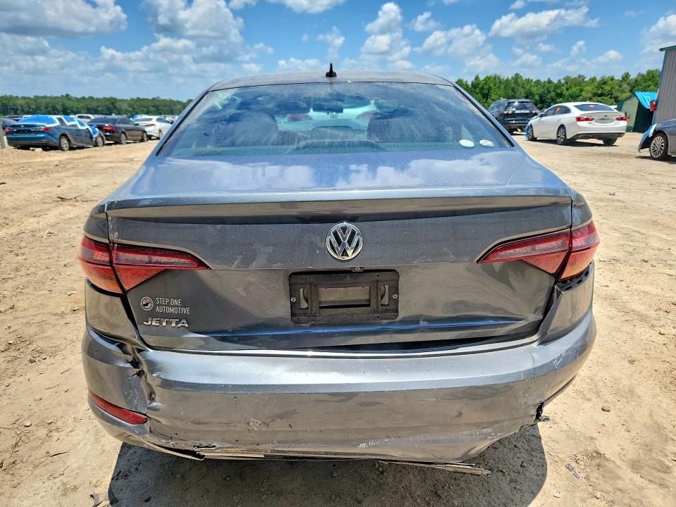 Photo 6 from auction – 2019 VOLKSWAGEN JETTA with VIN 3VWC57BU0KM078637