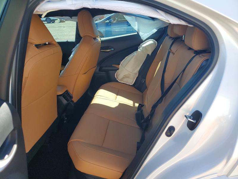 Photo 11 from auction – 2025 LEXUS UX 300H with VIN JTHUCJDH3S2014169