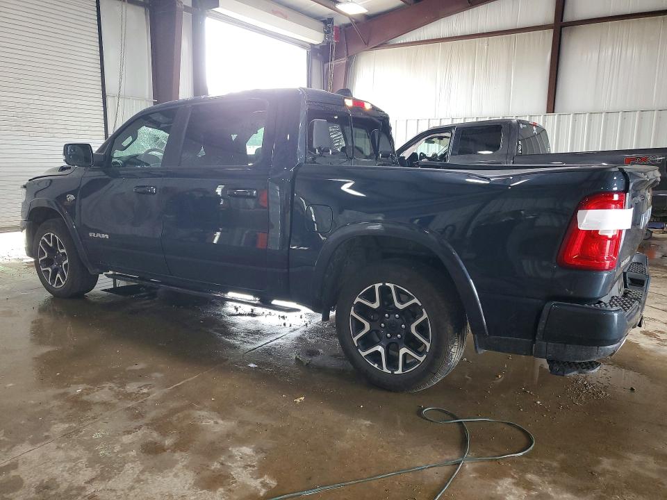 Снимка 2 от търг – 2026 RAM 1500 с VIN 1C6SRFJT3TN297872