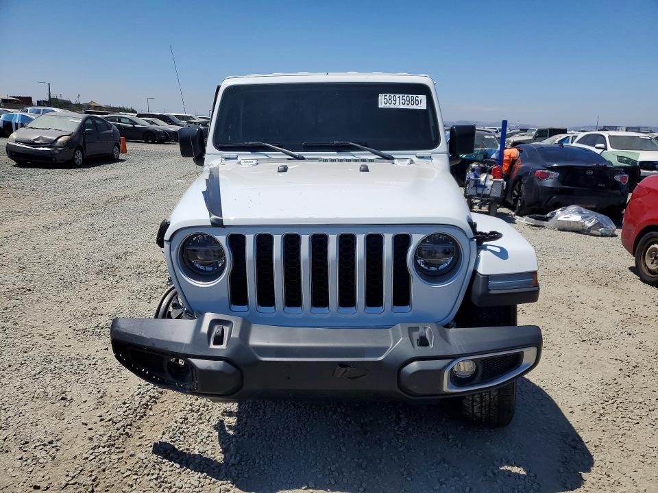 Photo 5 from auction – 2022 JEEP GLADIATOR with VIN 1C6HJTFG7NL164297
