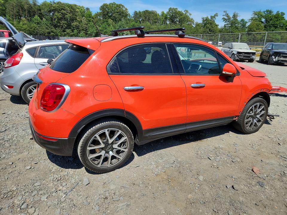Photo 3 from auction – 2017 FIAT 500X with VIN ZFBCFXCB1HP526547