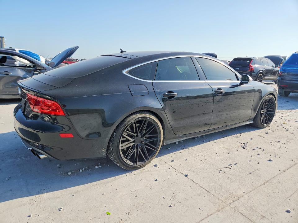 صورة رقم 3 من المزاد - 2013 AUDI S7 مع VIN WAU32AFC4DN076115