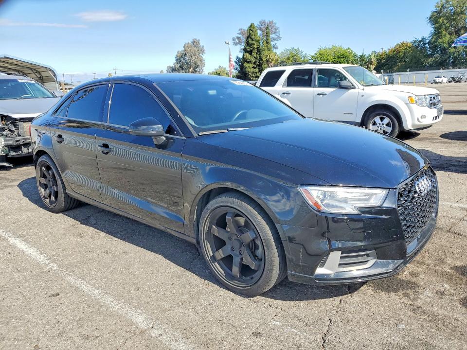 Zdjęcie 4 z aukcji – 2017 AUDI A3 z VIN WAUAUGFF1H1077556