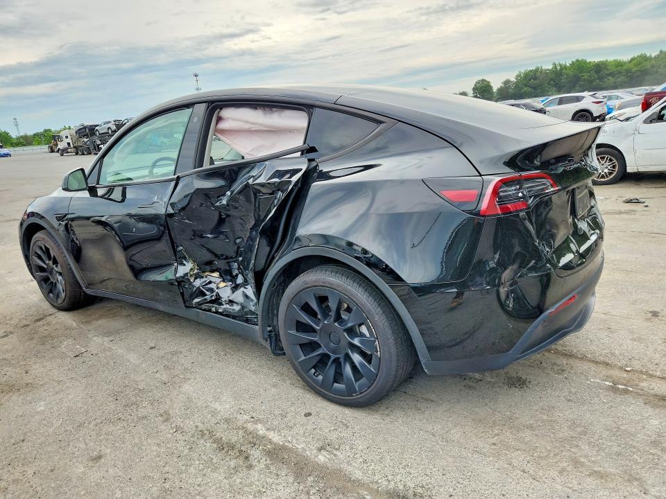 Photo 2 from auction – 2023 TESLA MODEL Y with VIN 7SAYGDEE6PF747403