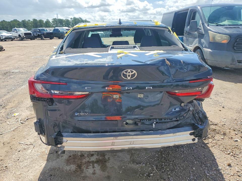 Photo 6 from auction – 2026 TOYOTA CAMRY with VIN 4T1DAACK0TU301104