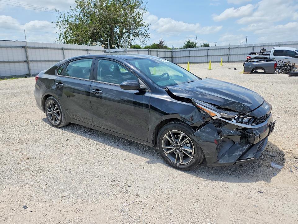 Photo 4 from auction – 2023 KIA FORTE with VIN 3KPF24AD8PE582346