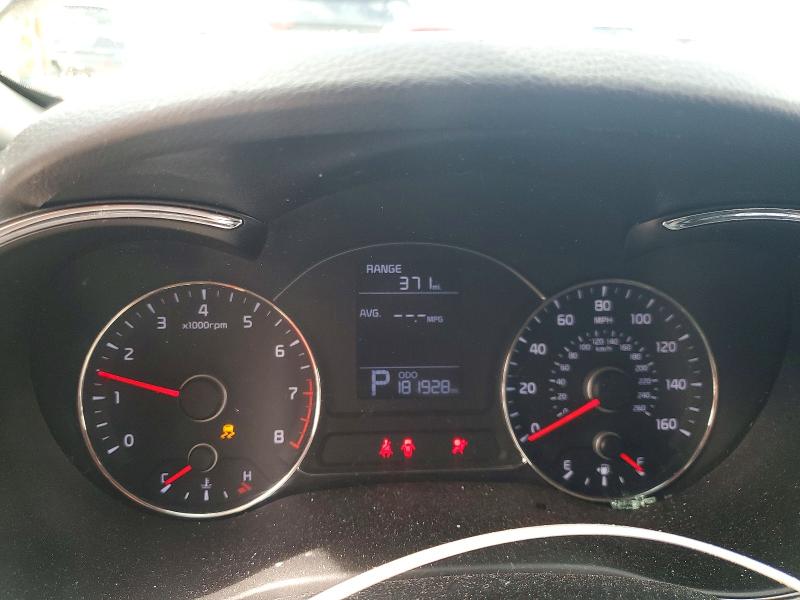 Photo 9 from auction – 2016 KIA FORTE with VIN KNAFK4A64G5610279