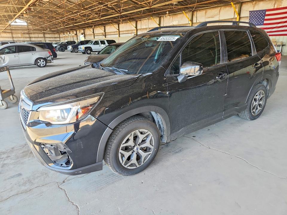 SUBARU FORESTER 2020 with VIN JF2SKAJC8LH590957 - Photo from auction