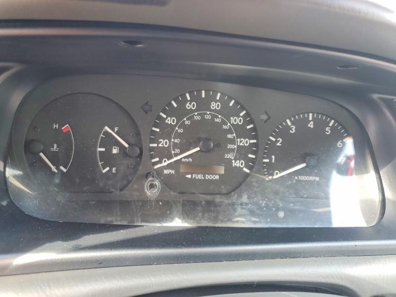 Photo 9 from auction – 2000 TOYOTA CAMRY with VIN 4T1BG22K4YU714132