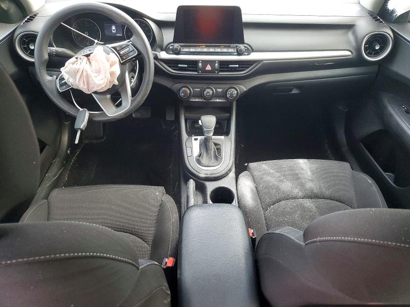 Photo 8 from auction – 2021 KIA FORTE with VIN 3KPF24AD5ME305195