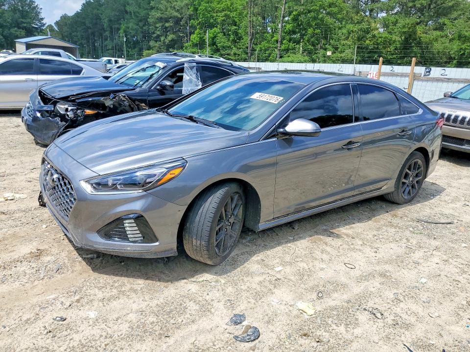 HYUNDAI SONATA 2018 with VIN 5NPE34AB6JH667809 - Photo from auction