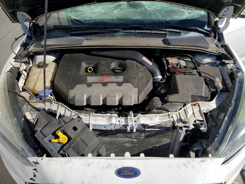 Photo 11 from auction – 2015 FORD FOCUS with VIN 1FADP3L98FL369291