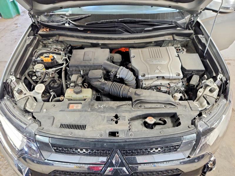 Photo 11 from auction – 2022 MITSUBISHI OUTLANDER with VIN JA4J2VA71NZ063533