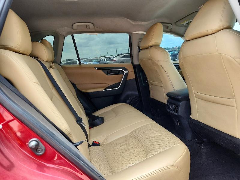 Photo 11 from auction – 2022 TOYOTA RAV4 with VIN 2T3H1RFVXNW195888