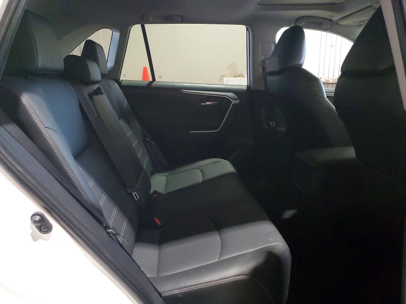 Photo 11 from auction – 2025 TOYOTA RAV4 with VIN 2T3A1RFV2SW607024