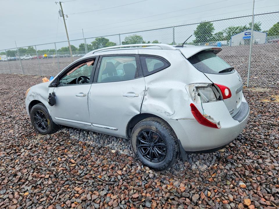 Photo 2 from auction – 2015 NISSAN ROGUE SELECT with VIN JN8AS5MV3FW252711