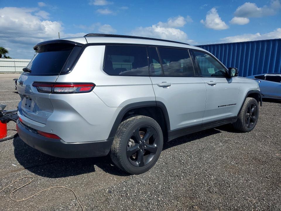 Photo 3 from auction – 2023 JEEP GRAND CHEROKEE with VIN 1C4RJJAG1P8843495