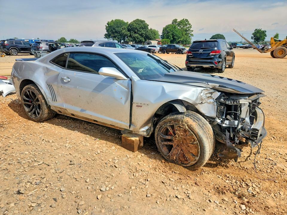 Photo 4 from auction – 2015 CHEVROLET CAMARO with VIN 2G1FG1EW1F9151798