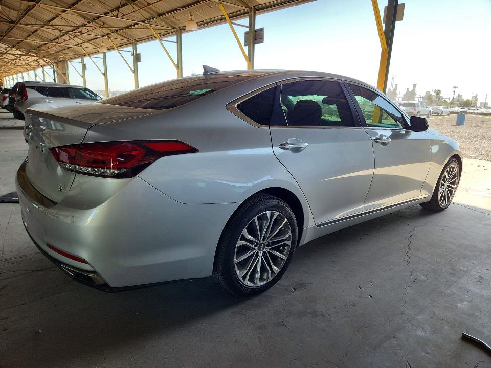 Photo 3 from auction – 2015 HYUNDAI GENESIS with VIN KMHGN4JE3FU035405