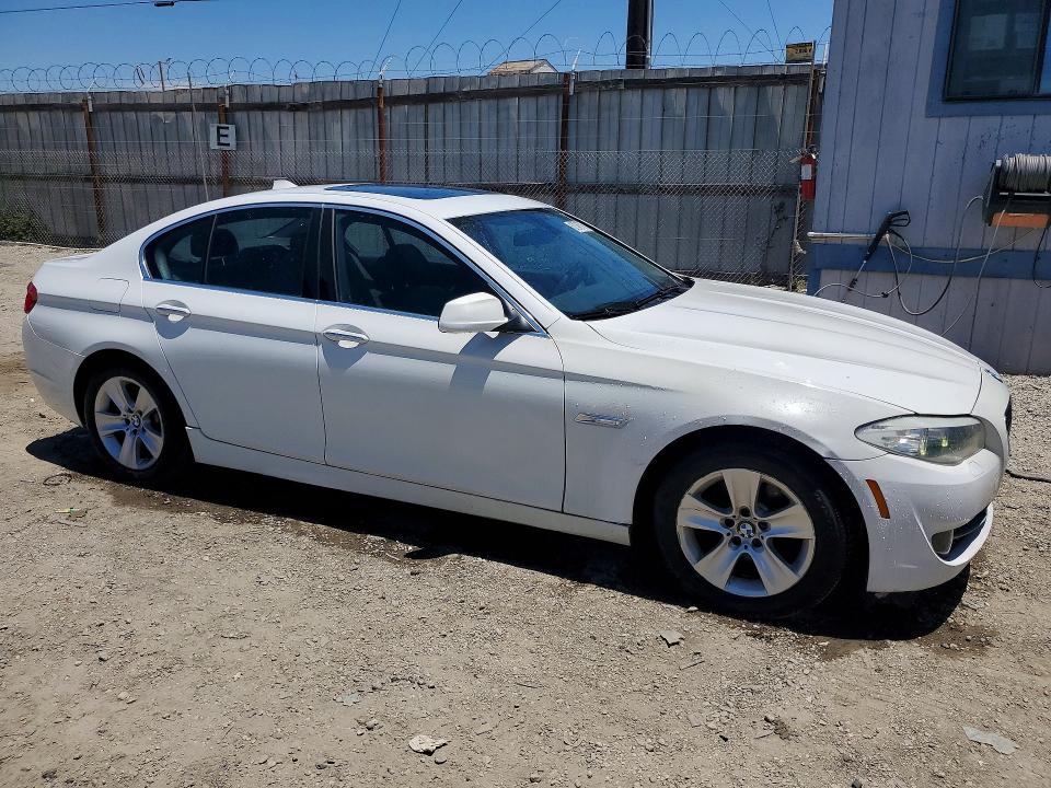 Photo 4 from auction – 2013 BMW 528 with VIN WBAXG5C58DDY30977