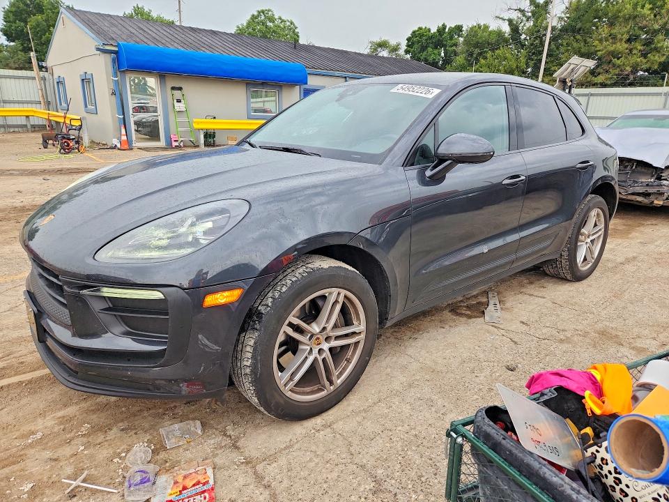 PORSCHE MACAN 2022 with VIN WP1AA2A5XNLB04958 - Photo from auction