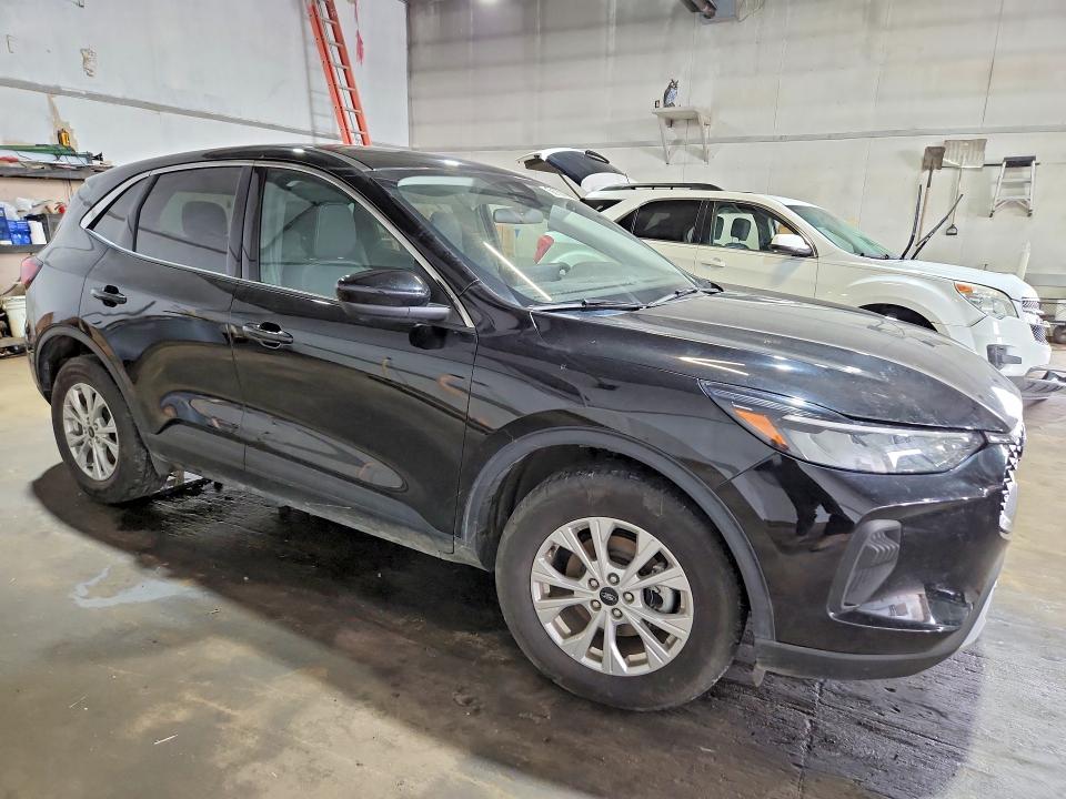 Photo 4 from auction – 2023 FORD ESCAPE with VIN 1FMCU9GNXPUA71082