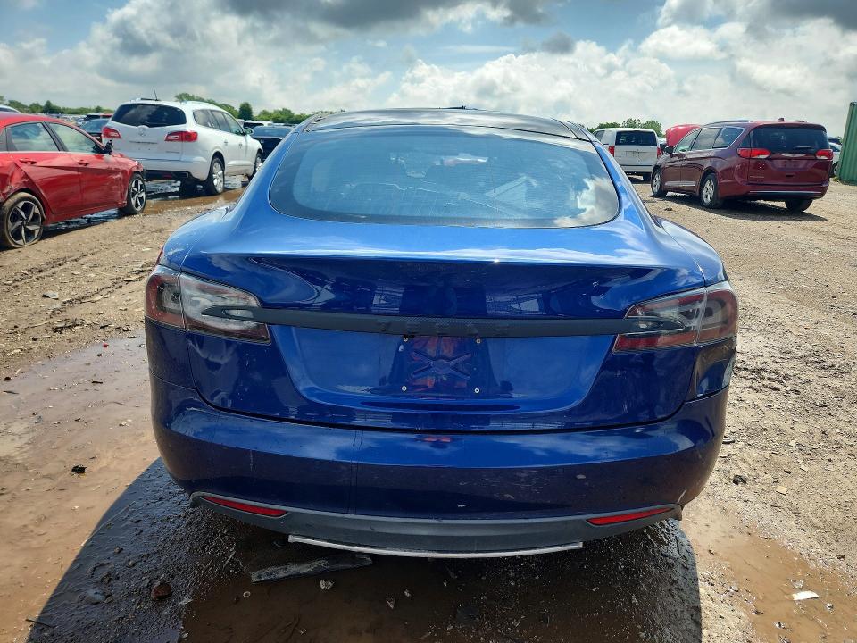 Photo 6 from auction – 2015 TESLA MODEL S with VIN 5YJSA1E27FF112004