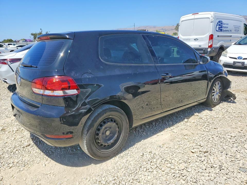 Photo 3 from auction – 2013 VOLKSWAGEN GOLF with VIN WVWBB7AJ7DW129326