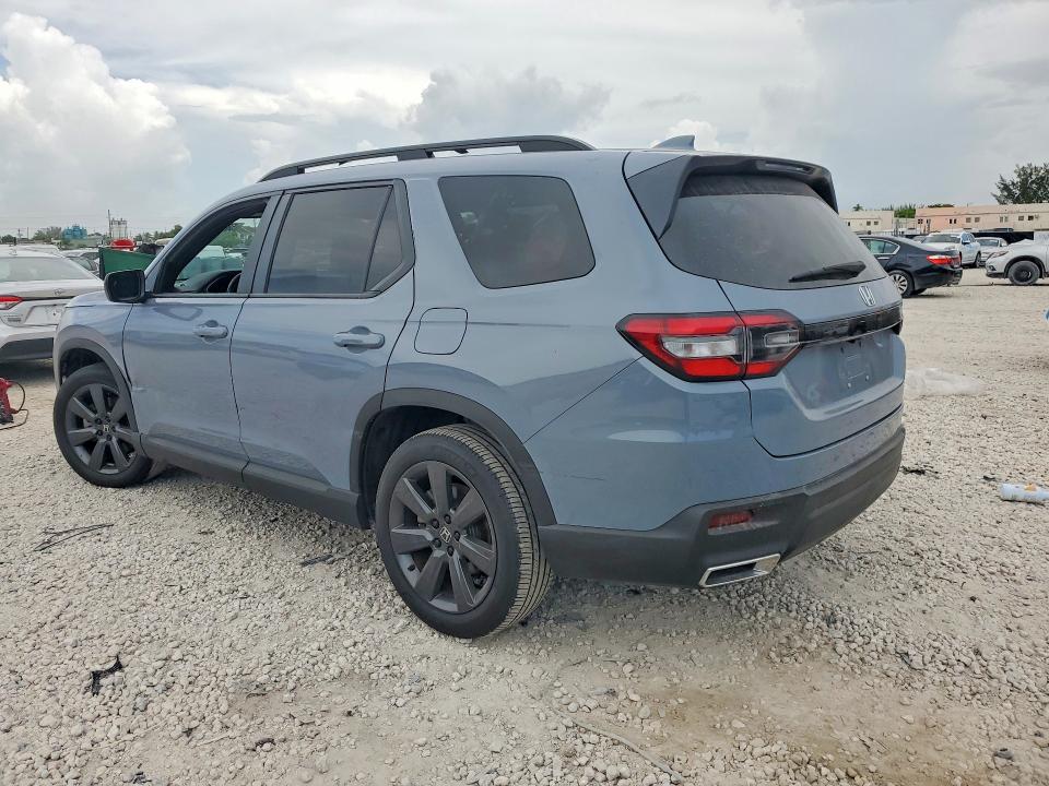 Photo 2 from auction – 2025 HONDA PILOT with VIN 5FNYG2H36SB014126