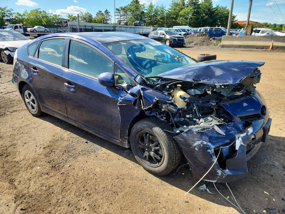 Photo 4 from auction – 2014 TOYOTA PRIUS with VIN JTDKN3DUXE1784827