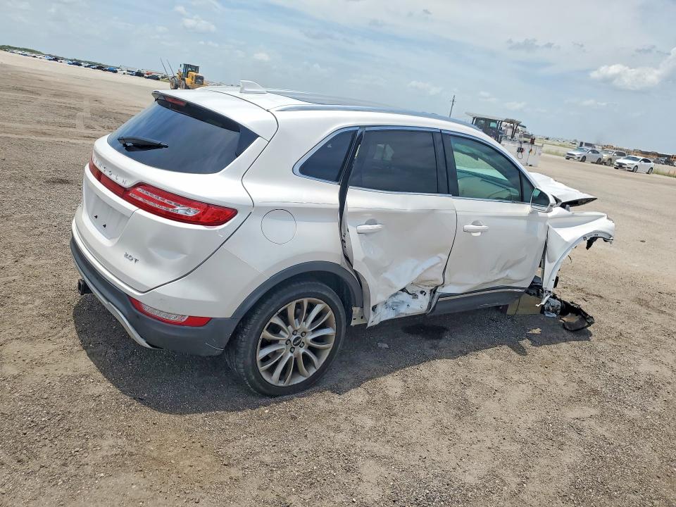 Photo 3 from auction – 2017 LINCOLN MKC with VIN 5LMCJ3C98HUL12005