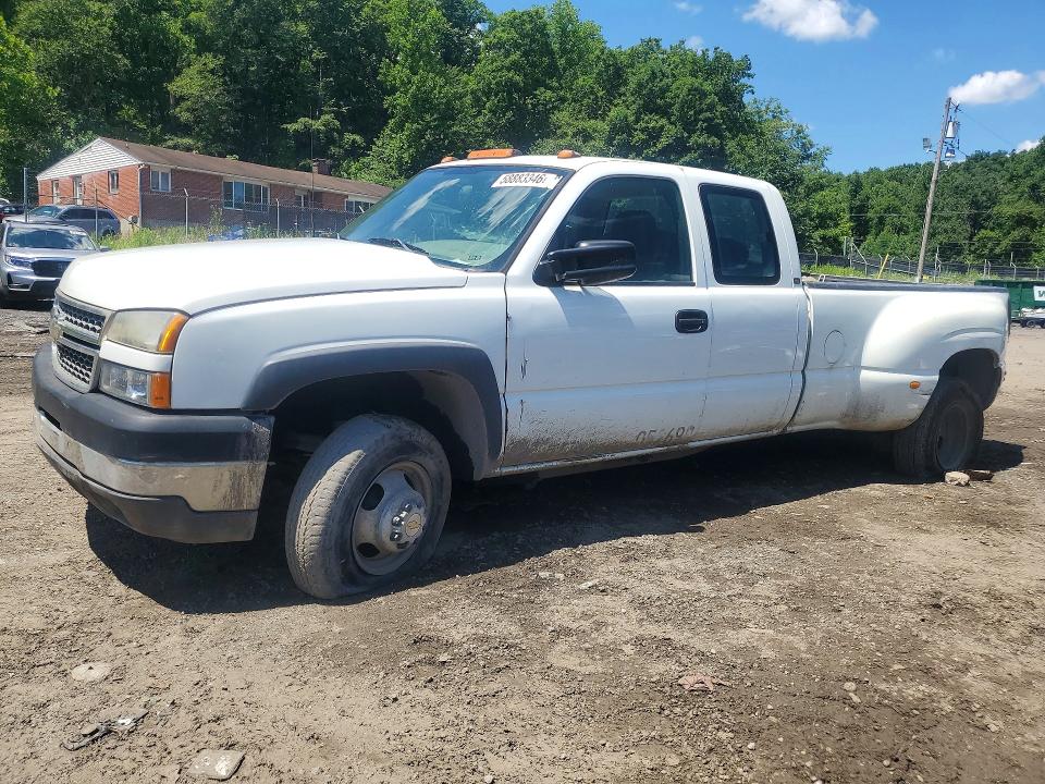 2005 CHEVROLET SILVERADO - Търг №60045556