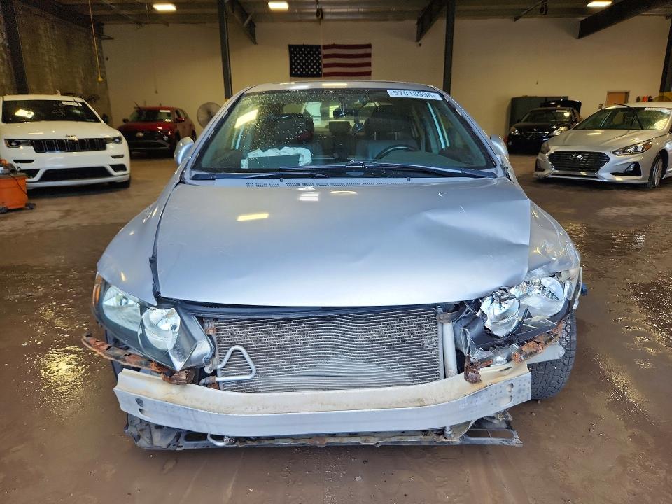 Photo 5 from auction – 2010 HONDA CIVIC with VIN 19XFA1F90AE039070