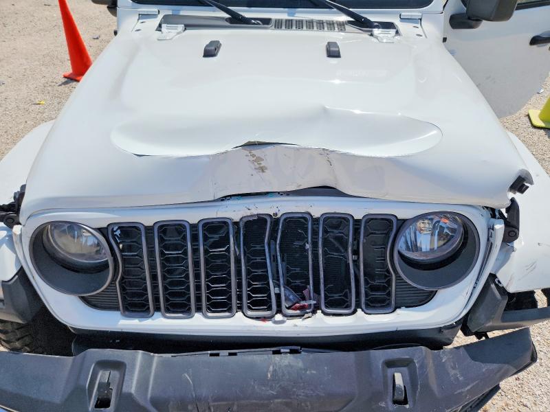 Photo 11 from auction – 2025 JEEP GLADIATOR with VIN 1C6PJTAG1SL541883