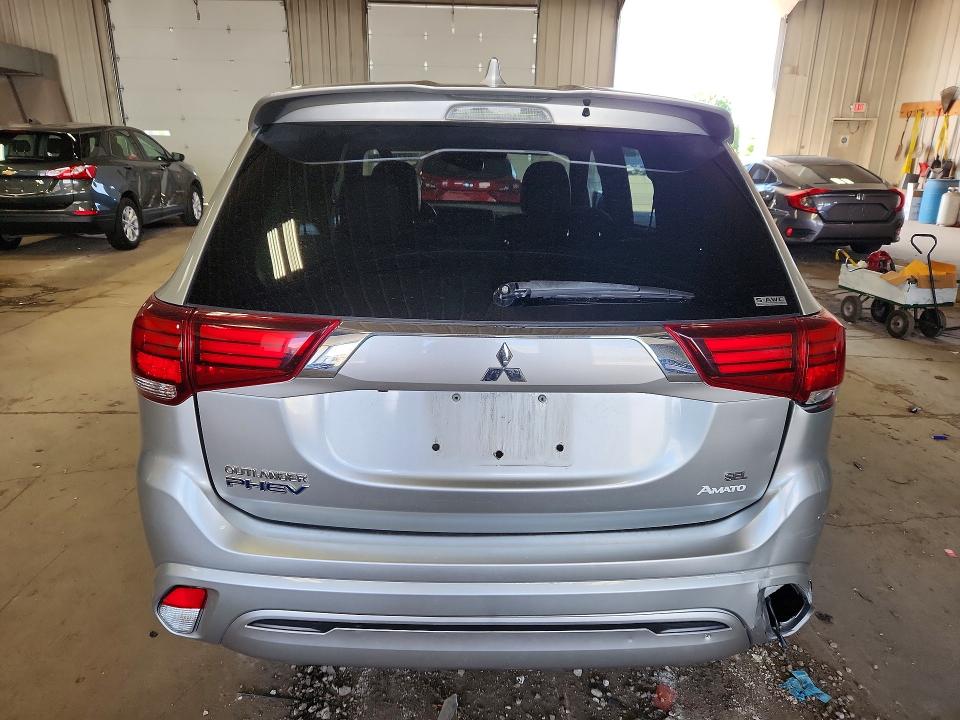 Photo 6 from auction – 2022 MITSUBISHI OUTLANDER with VIN JA4J2VA71NZ063533