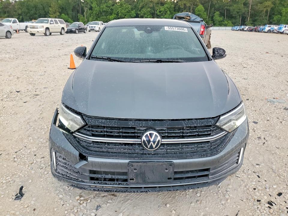 Photo 5 from auction – 2023 VOLKSWAGEN JETTA with VIN 3VWBM7BU4PM036218