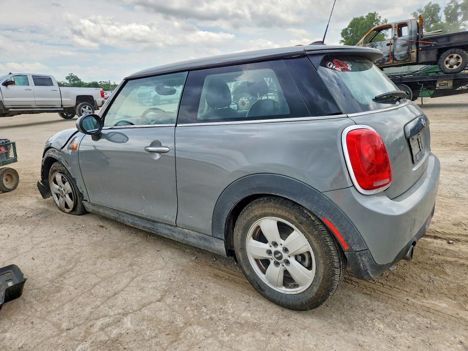 Photo 2 from auction – 2017 MINI COOPER with VIN WMWXP5C3XH2F61447