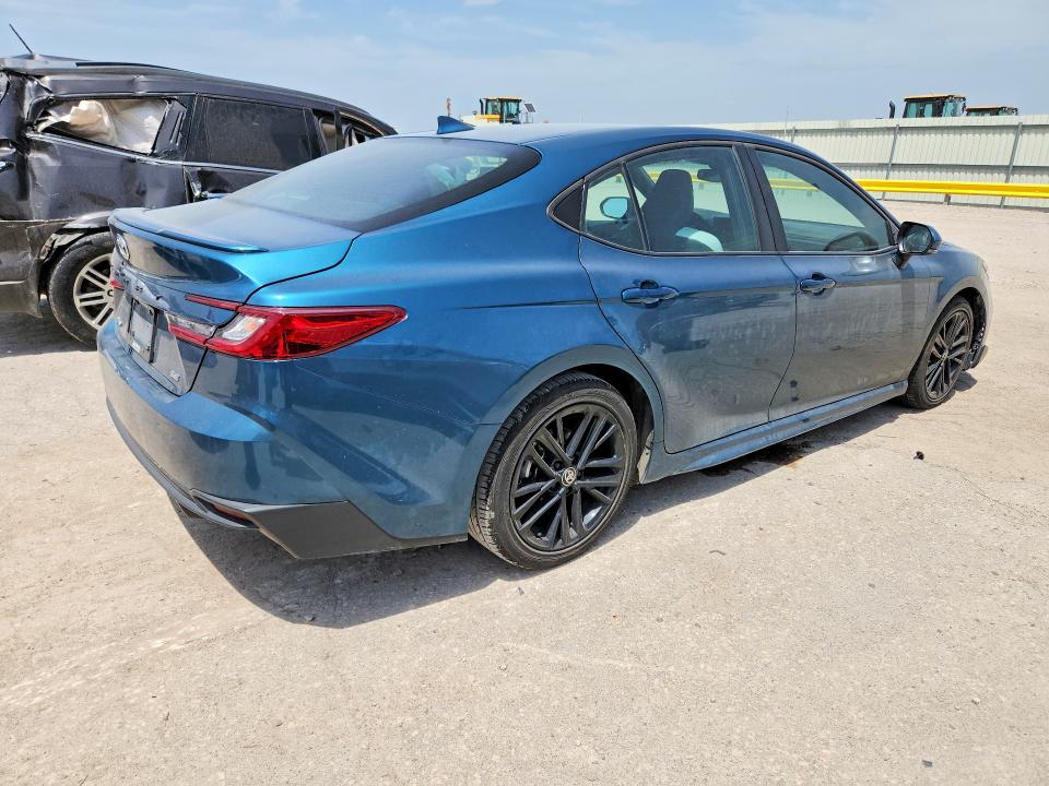 Photo 3 from auction – 2025 TOYOTA CAMRY with VIN 4T1DAACK1SU181733