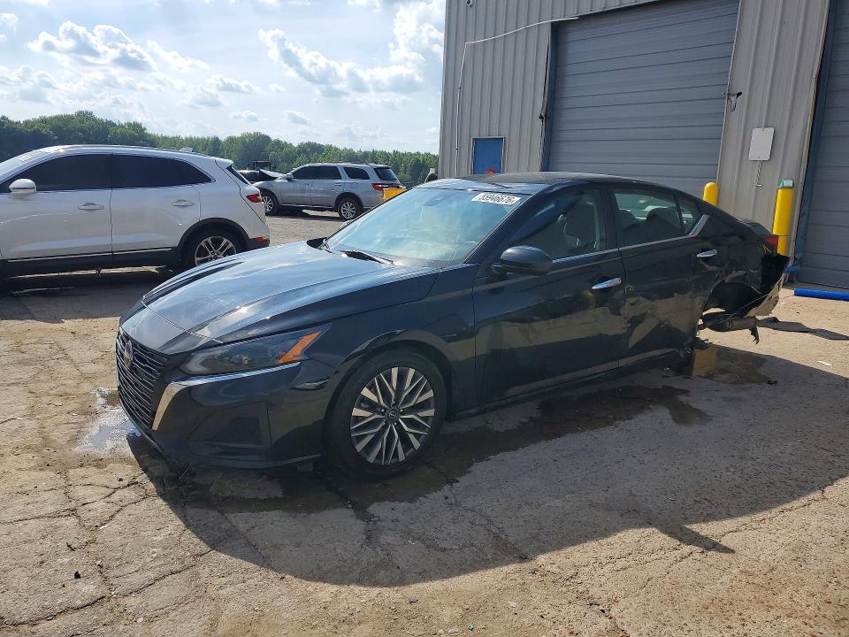 NISSAN ALTIMA 2023 with VIN 1N4BL4DV6PN348921 - Photo from auction
