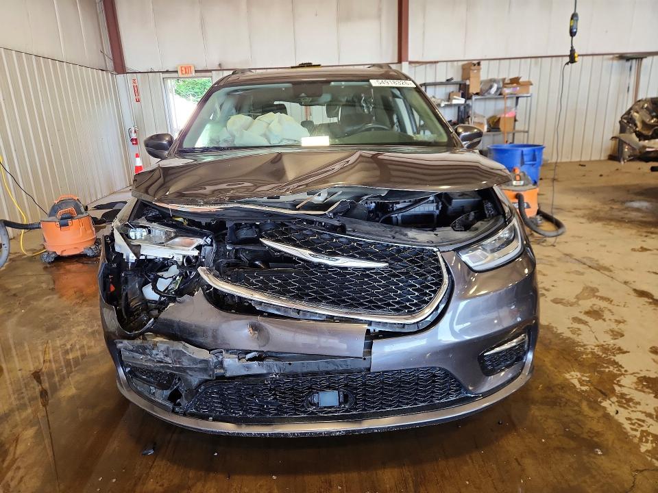 Photo 5 from auction – 2022 CHRYSLER PACIFICA with VIN 2C4RC1BG0NR118075