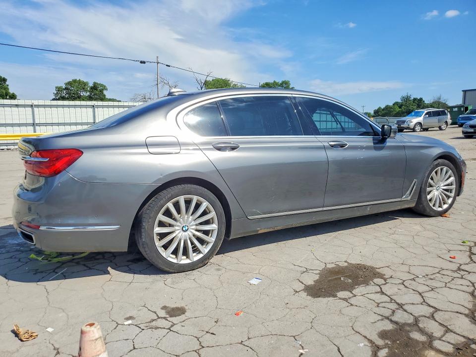 Photo 3 from auction – 2016 BMW 740 with VIN WBA7E2C5XGG504685