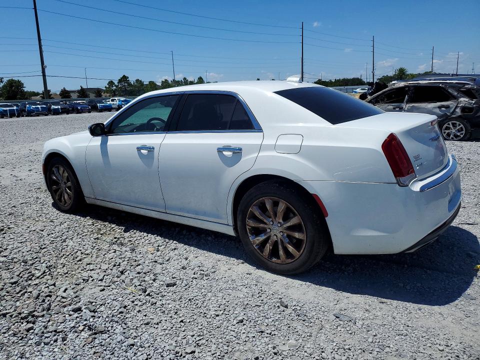 Photo 2 from auction – 2018 CHRYSLER 300 with VIN 2C3CCAKG2JH177235